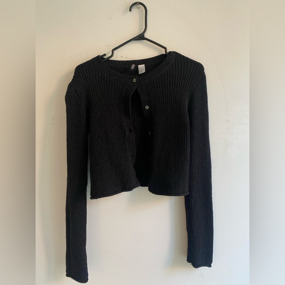 H&M black cardigan 
Size S